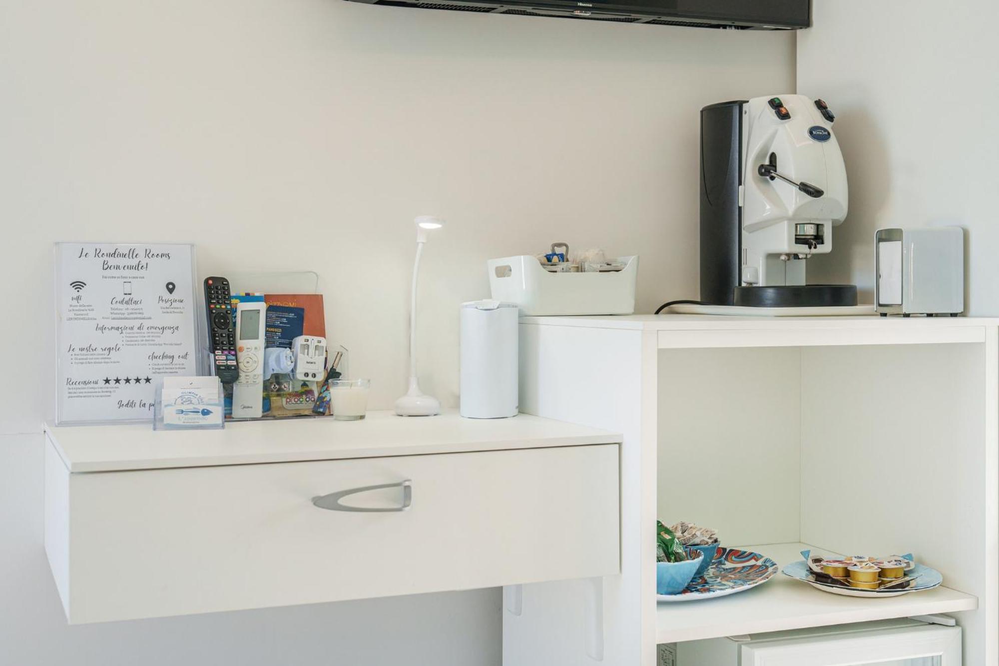 Le Rondinelle Rooms Προτσίντα Εξωτερικό φωτογραφία